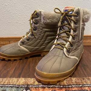 Vintage KangaROOS Water Resistant Cold Weather Boots Puffy Grey Size 6